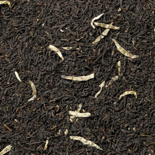 Thé Mélange Pointes Blanches Verlet, mélange artisanal de Lapsang Souchong, Yunnan et Qimen avec pointes blanches de Thaïlande