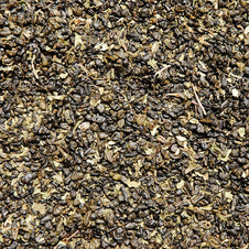 Thé vert gunpowder à la menthe nanah Verlet, feuilles séchées vert olive et menthe douce traditionnelle marocaine